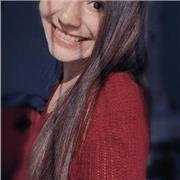 Profesora de educación diferencial, mención trastornos del lenguaje, especialidad en alumnos entre 4 a 8 años con TEL y alumnos de 4 a 18 años con trastorno del espectro autista (TEA)